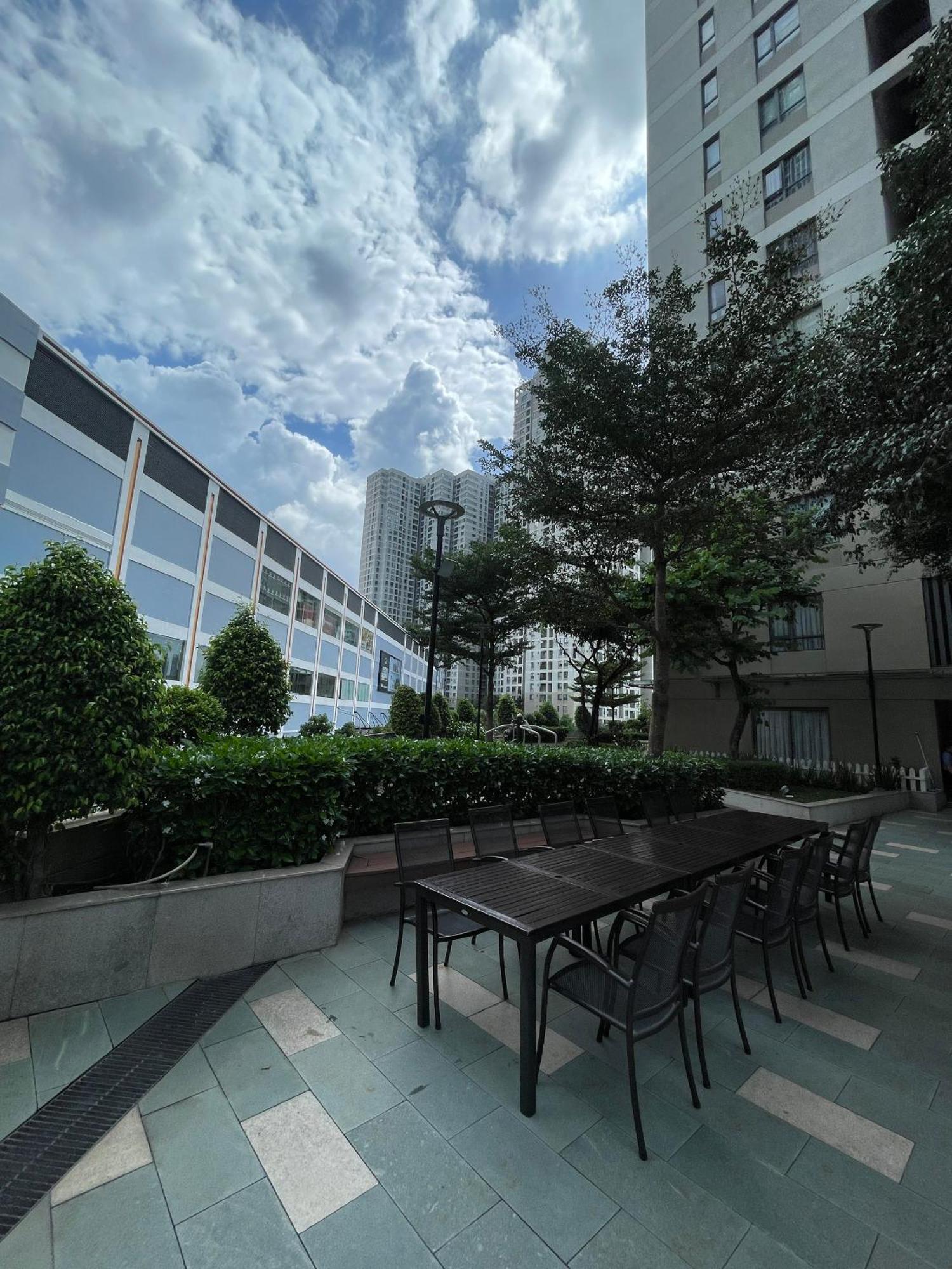 Hhomes - Serene 1 Bedroom View & Pool Gym Bbq At Masteri Thao Dien District 2 Ho Chi Minh City